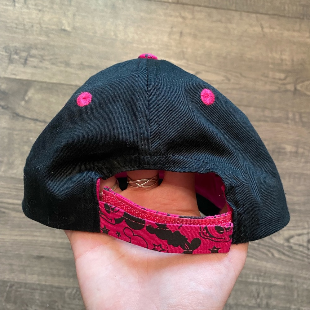 Disney hat - Picture 3 of 3